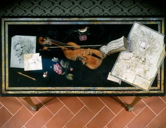 Table (scagliola)
